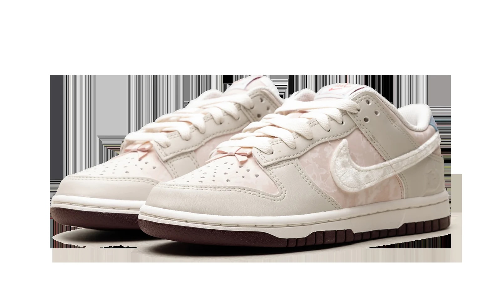 Nike Dunk Low Wmns "Valentine's Day" IQ1145 610 2