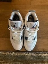 Size 10 - Jordan 4 Retro Mid 3