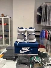 Jordan 1 High Size: 4