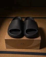 Yeezy Slide ’s Slip-On Sandals Lightweight Foam Slides 4