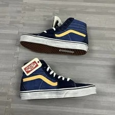 Vans — Vans SK8-HI Distressed Size 9 Skate Shoes $80 — Sneaker — resale