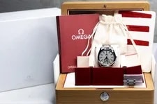 2025 Omega Seamaster Aqua Terra "Small Seconds" Complete Set 2