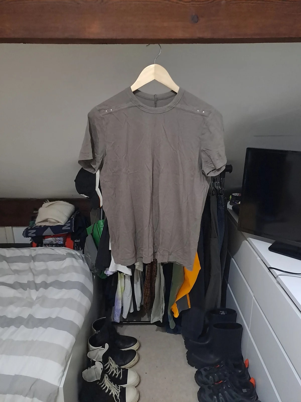 Rick Owens — Rick Owens Dust Riveted Level T-Shirt — streetwear — resale