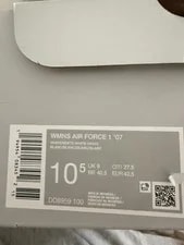 Nike — Size 10.5 - Nike Air Force 1 Low '07 — Sneaker — resale