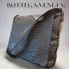 Bottega Veneta — Bottega Veneta Messenger — Handbag — resale