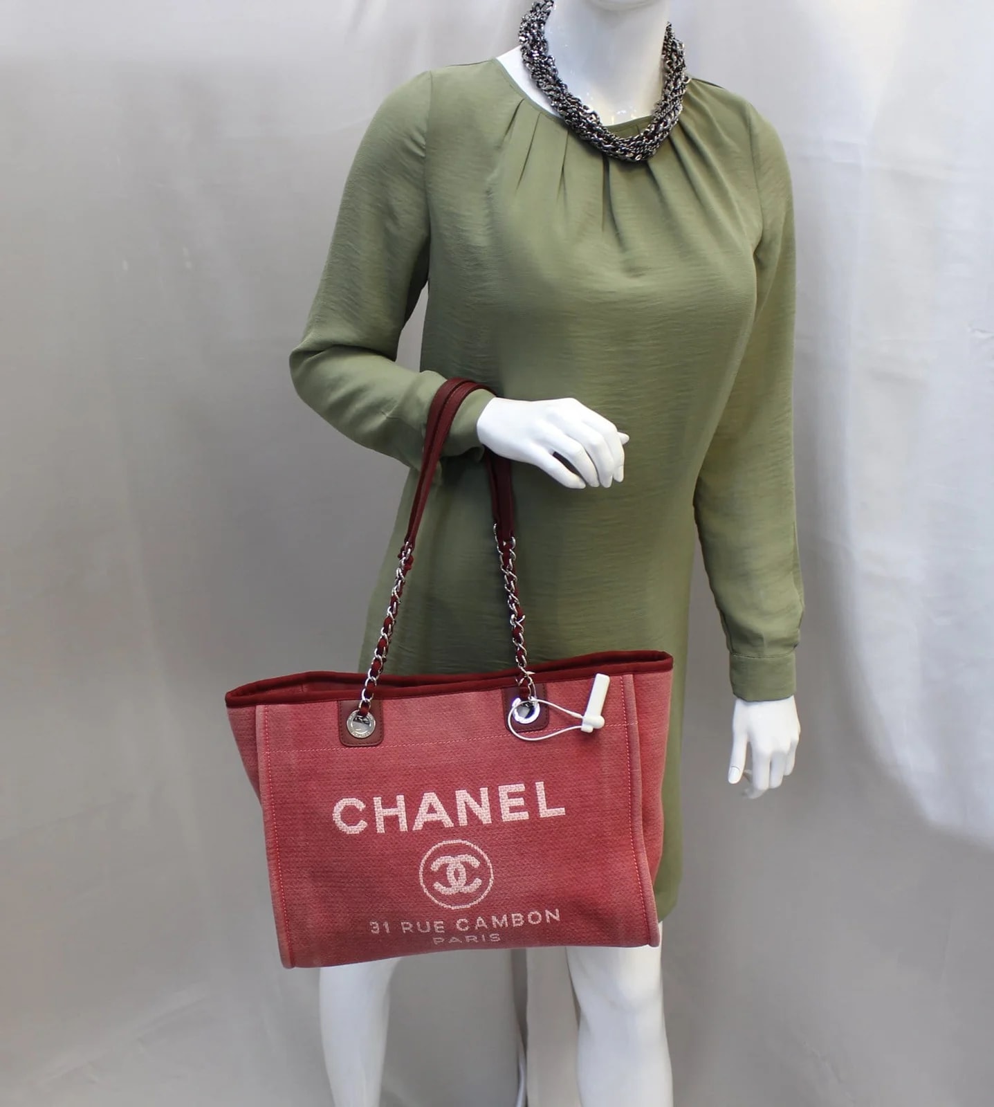 Chanel Deauville Medium 2