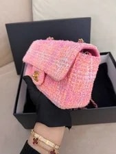 Chanel Classic Flap Crossbody Auth 4