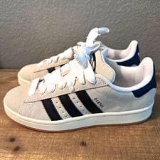 Adidas — Adidas Campus Low Top Lace-Up / / Gum Sole — Sneaker — resale