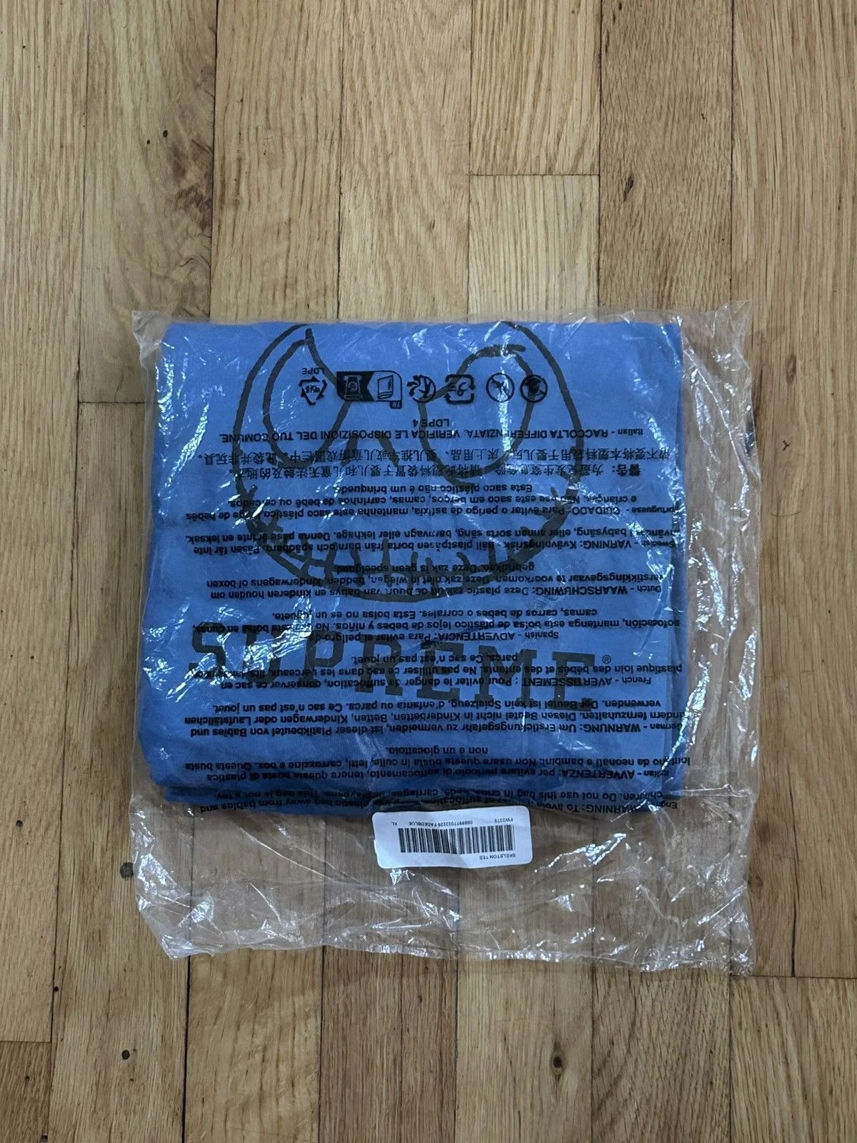 Supreme — Supreme “Skeleton” Tee XL 2023 FW Skater Goth y2k — streetwear — resale