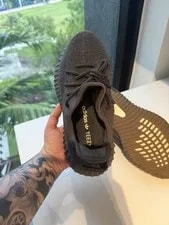 ‘ Non-reflective’ Yeezy Boost 350 V2 4