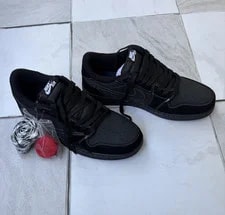 Travis Scott — Phantoms — Sneaker — resale