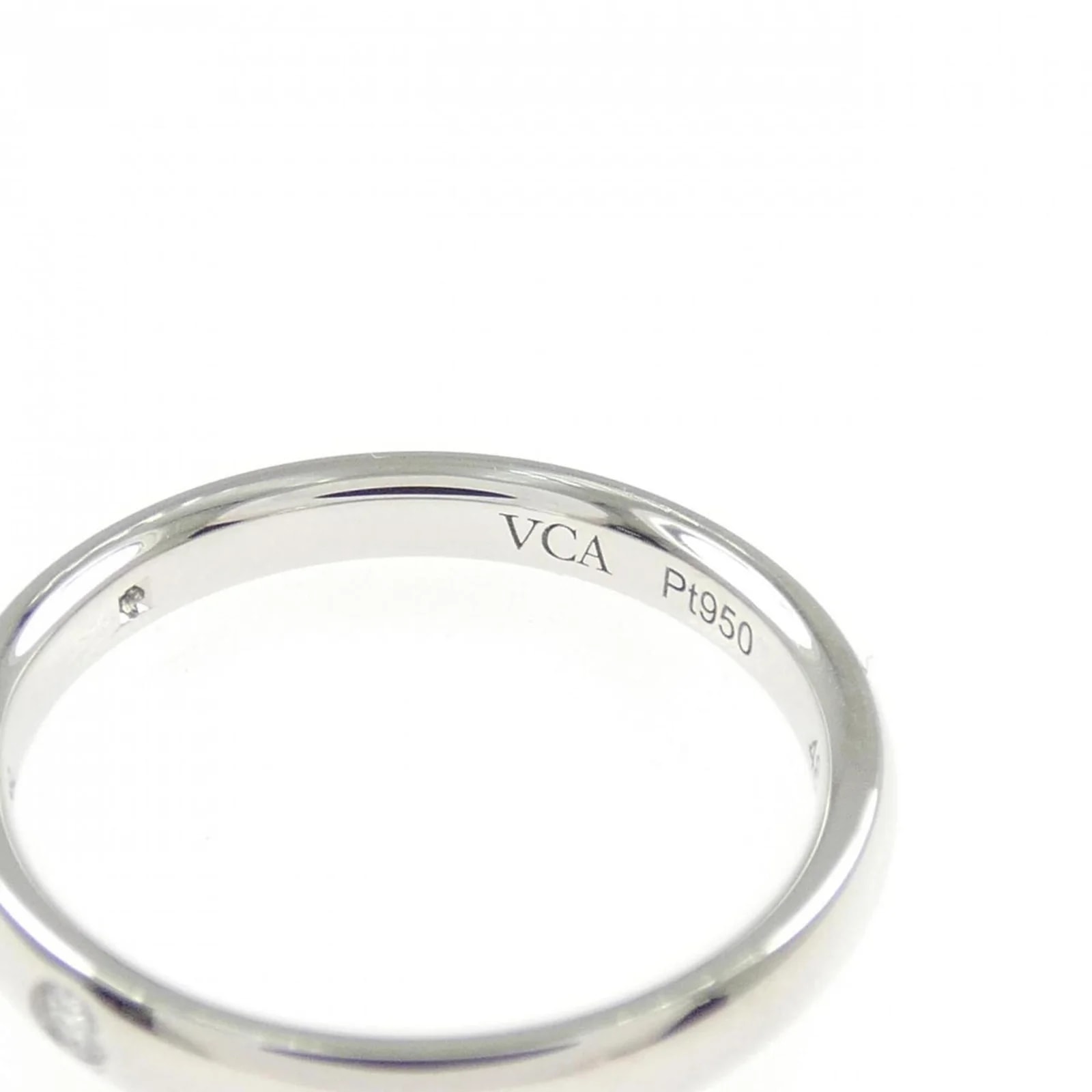 Van Cleef & Arpels 18K Gold Band 4