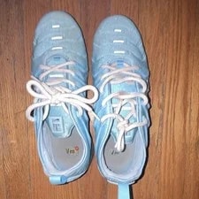 Nike Air Max 1 Low Top Lace Up Solid Athletic 2