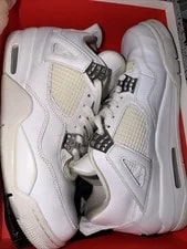 Size 12 - Jordan 4 Retro Mid Money 2