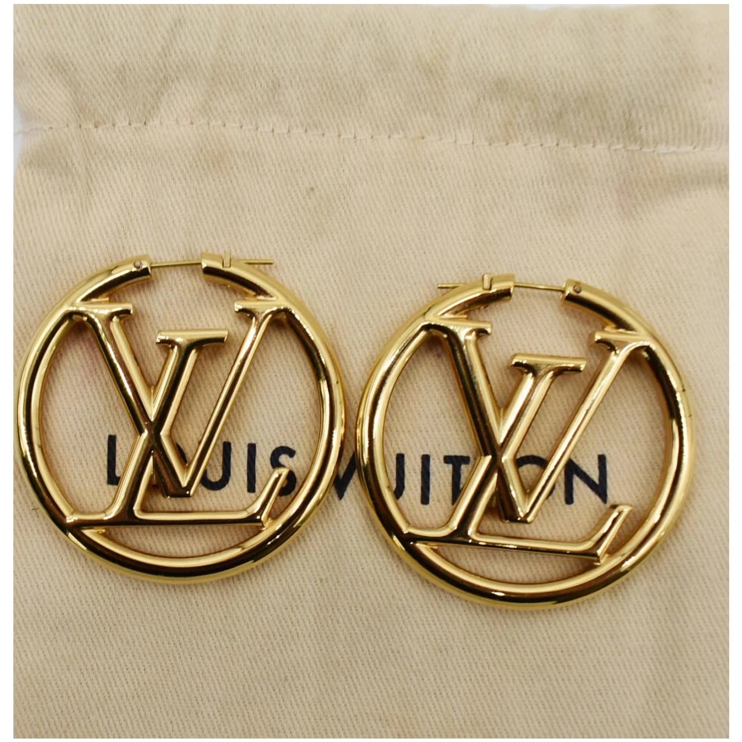Louis Vuitton Louise Hoop Embossed Circle Earrings 2