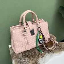 Bottega Veneta — Bottega Veneta Authentic 31*19*16 — Handbag — resale