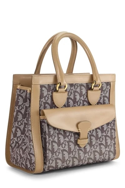 Trotter Front Pocket 2