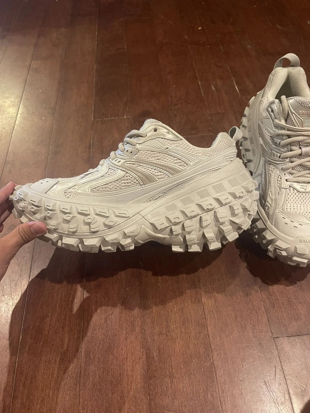 Balenciaga — Balenciaga Defenders — Sneaker — resale