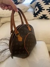 Louis Vuitton — Louis Vuitton Handbags — Handbag — resale