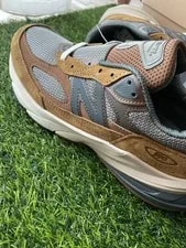 New Balance 990v6 Carhartt WIP Sculpture Center 3