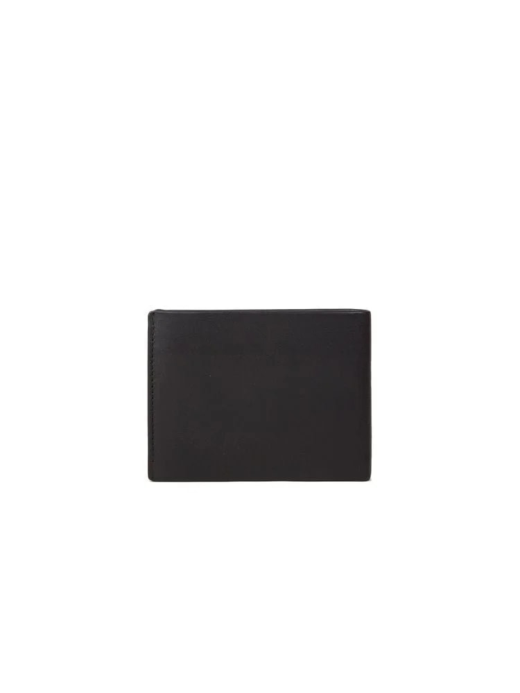 Momo Design Wallet — 3
