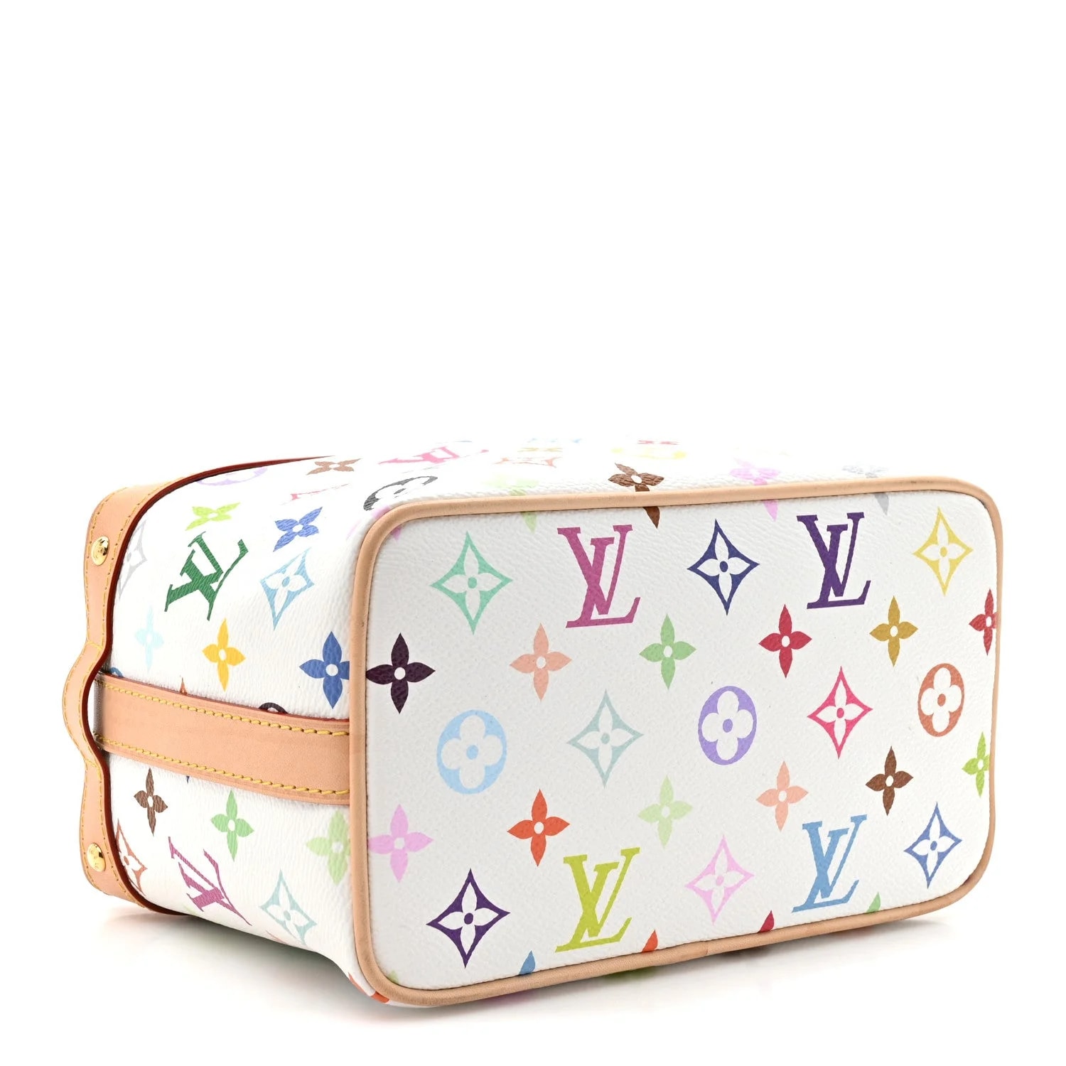 X TM Cruiser Toiletry 4
