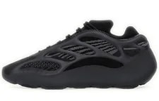 Adidas — Adidas Yeezy Boost 700 V3 Alvah — Sneaker — resale