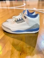 Air Jordan — Air Jordan 3 Retro Wizards — Sneaker — resale