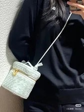 Bottega Veneta Bangbang Vanity Case Top Handle Shoudler Crossbody 2
