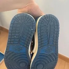 Nike — Nike Air Jordan 1 Retro High OG 270 Official — Sneaker — resale