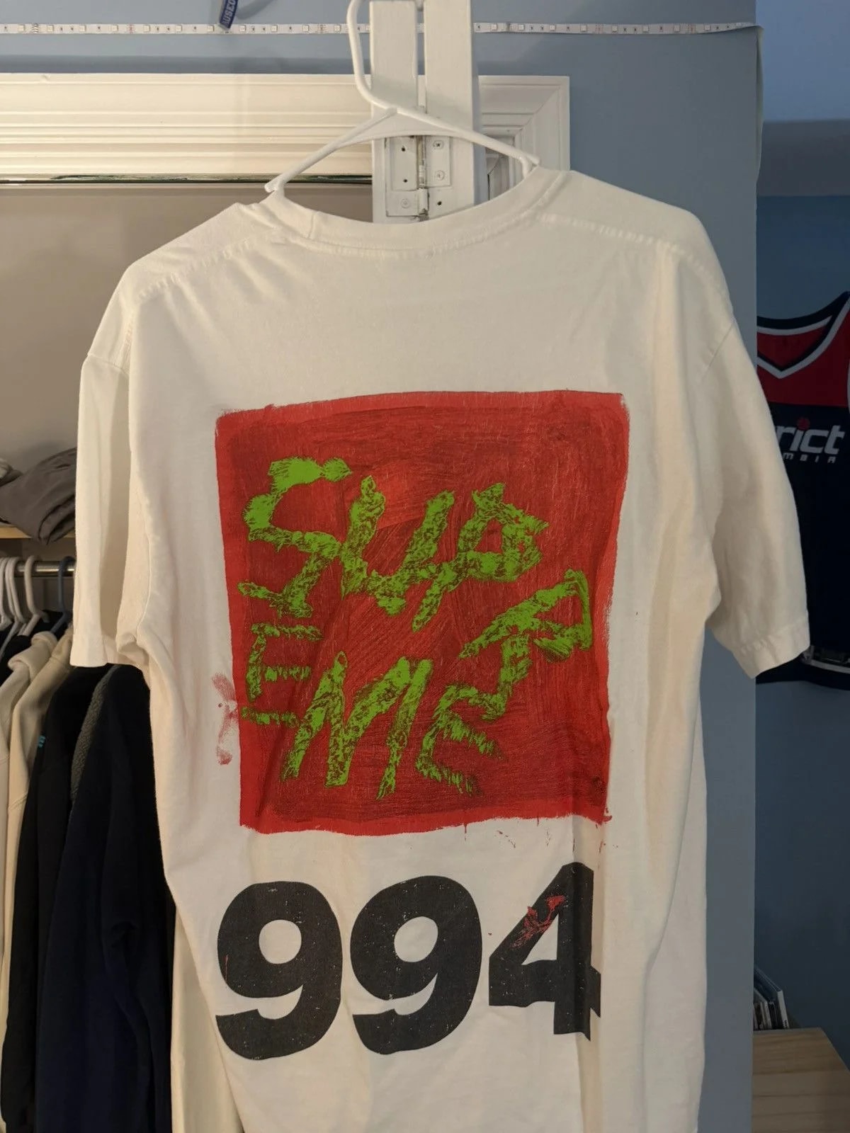 Supreme — Supreme T-shirt “Paint Tee” — streetwear — resale