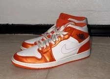 Jordan — Jordan Air 1 Mid Basketball — Sneaker — resale