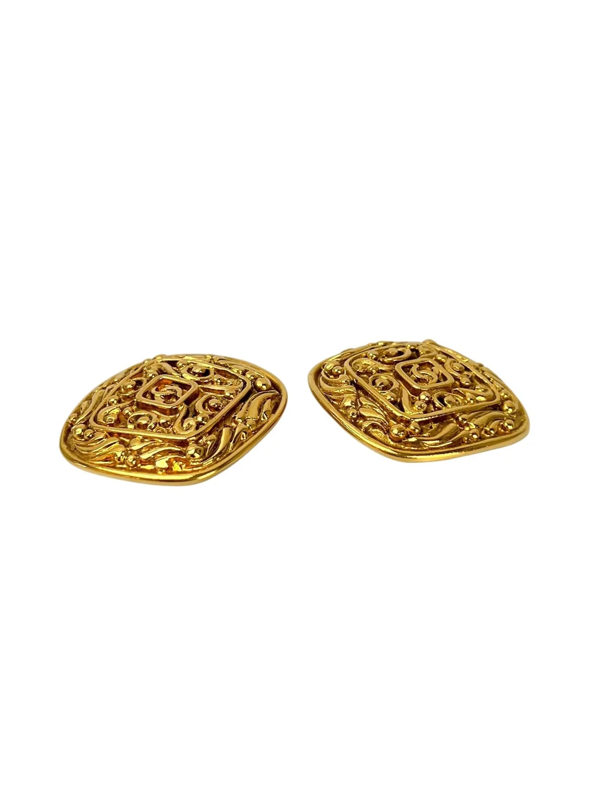Chanel Filigree Clip on Earrings 4