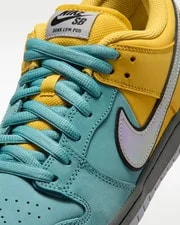 Nike SB Dunk Low IR1888-700 Skateboarding 2