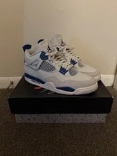 Air Jordan — Air Jordan 4 Retro Military Industrial — Sneaker — resale