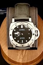 Panerai — Panerai Luminor Submersible PAM01229 — Watch — resale