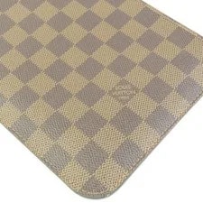 Louis Vuitton Neverfull Flat in Br 3