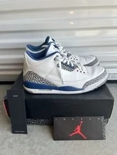 Air Jordan — Size 13 - Air Jordan 3 Retro 2011 — Sneaker — resale
