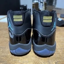 Size 9.5 - Air Jordan 11 Retro 2025 4