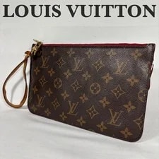 Louis Vuitton — Louis Vuitton for Neverfull — Handbag — deal