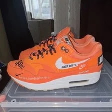 Nike Air Max 1 "Just Do It" / / Low Top Lace-Up 2