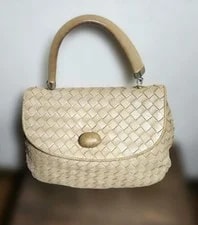 Bottega Veneta — Bottega Veneta Top Handle Auth — Handbag — resale