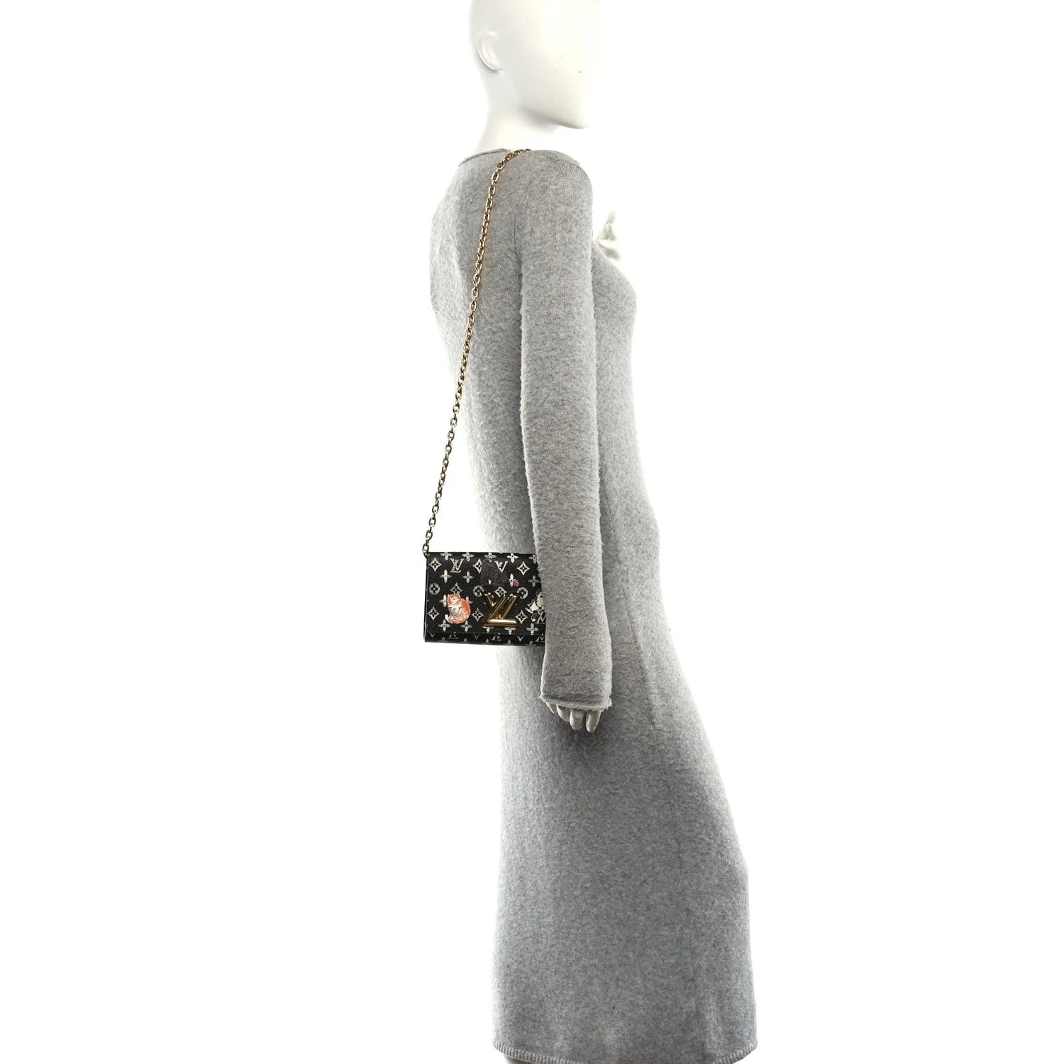 Catogram Twist Chain Wallet 2