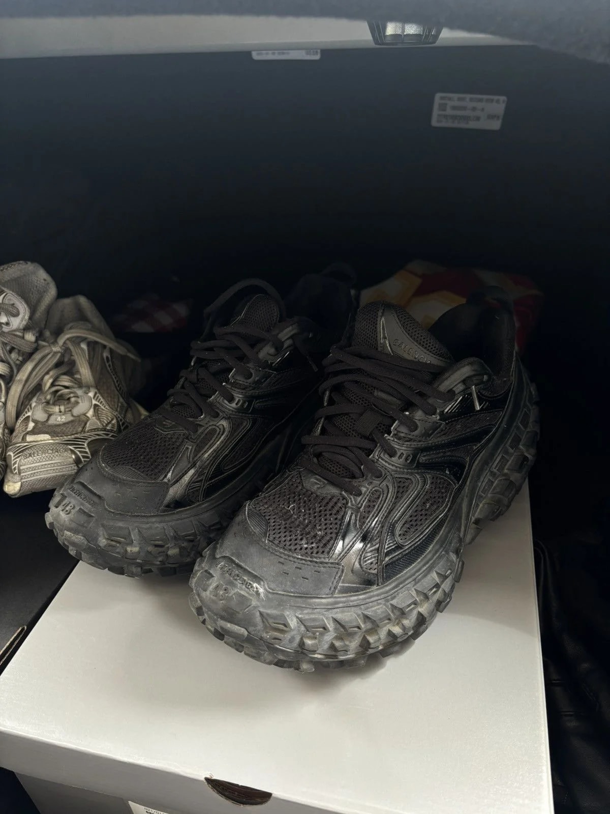 Balenciaga Defenders 2