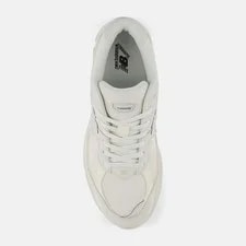 New Balance 2002R Shoes SEA Salt With Metallic 4