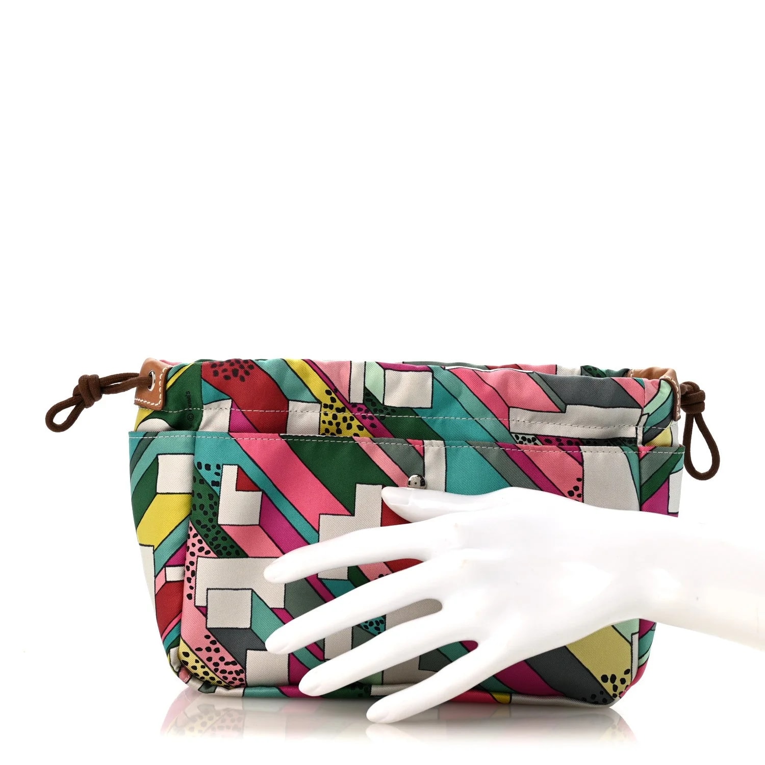 on A Summer Day Fourbi 20 Pouch Tosca Paon 2
