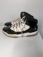 Air Jordan Max Aura AQ9084-011 2