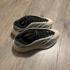 Adidas Yeezy Boost 700 V3 Low Top Lace Up 2