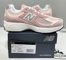 New Balance 2002R (GS) | Grade Size 6 / 7.5 | GC2002SK 2