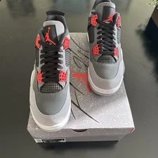 Jordan 4 Retro 2022 Size 9.5 DH6927-061 2